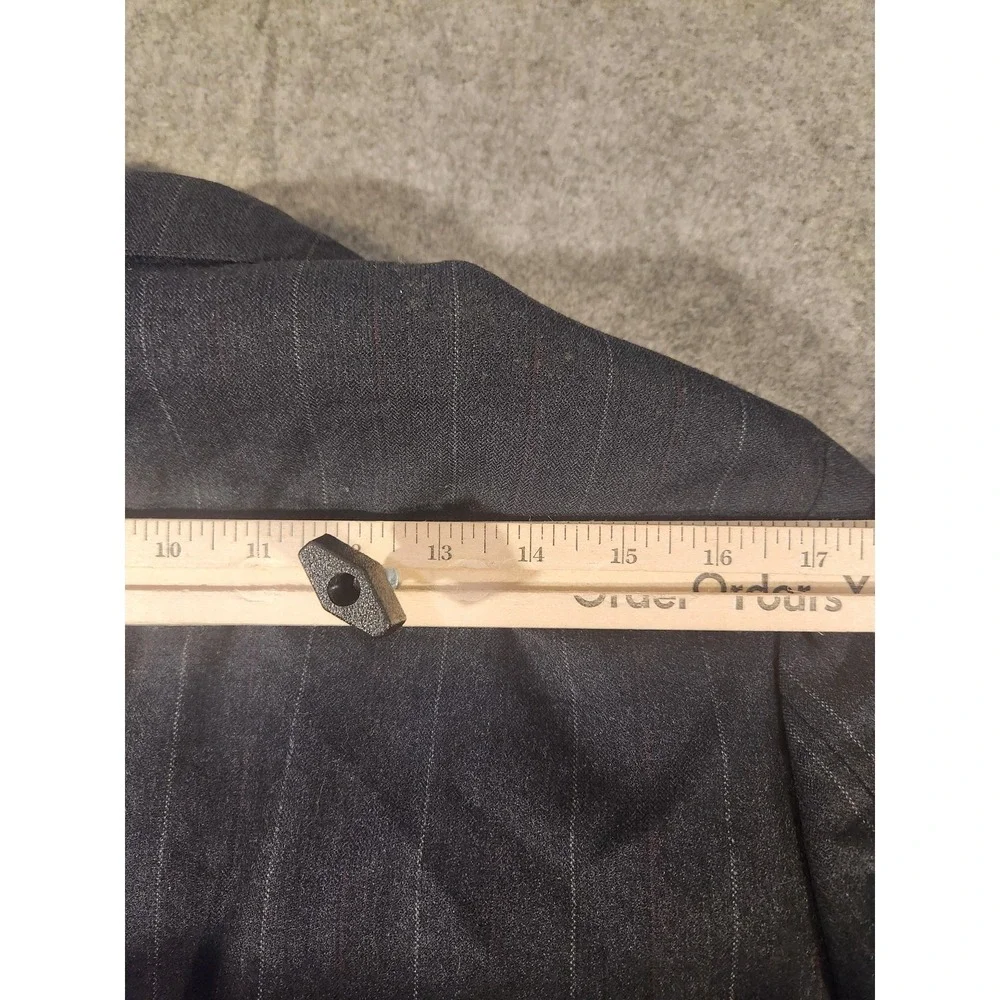 Chaps Ralph Lauren Suit Jacket Blazer Mens 38 Gray Wool Pinstripe USA Vintage